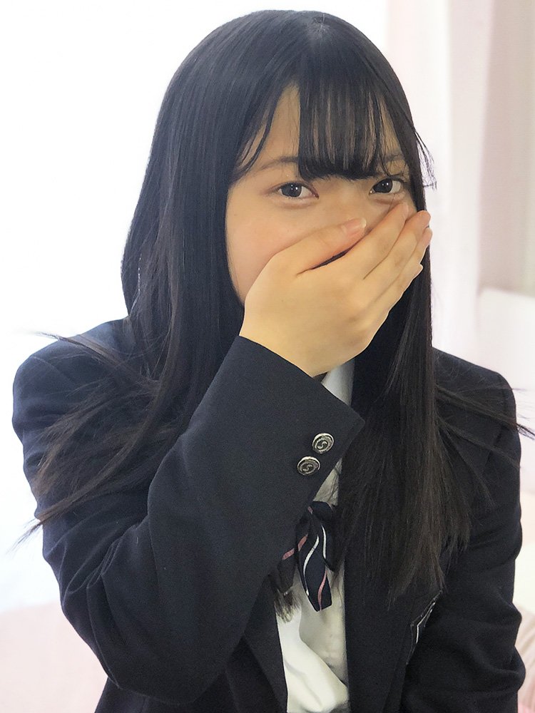 18才乙葉ちゃん顔出し制服Ver!顔のコンディションがまるでお人形なのにハメ撮りって!! 18才乙葉ちゃん顔出し制服Ver!顔のコンディションがまるでお人形なのにハメ撮りって!!