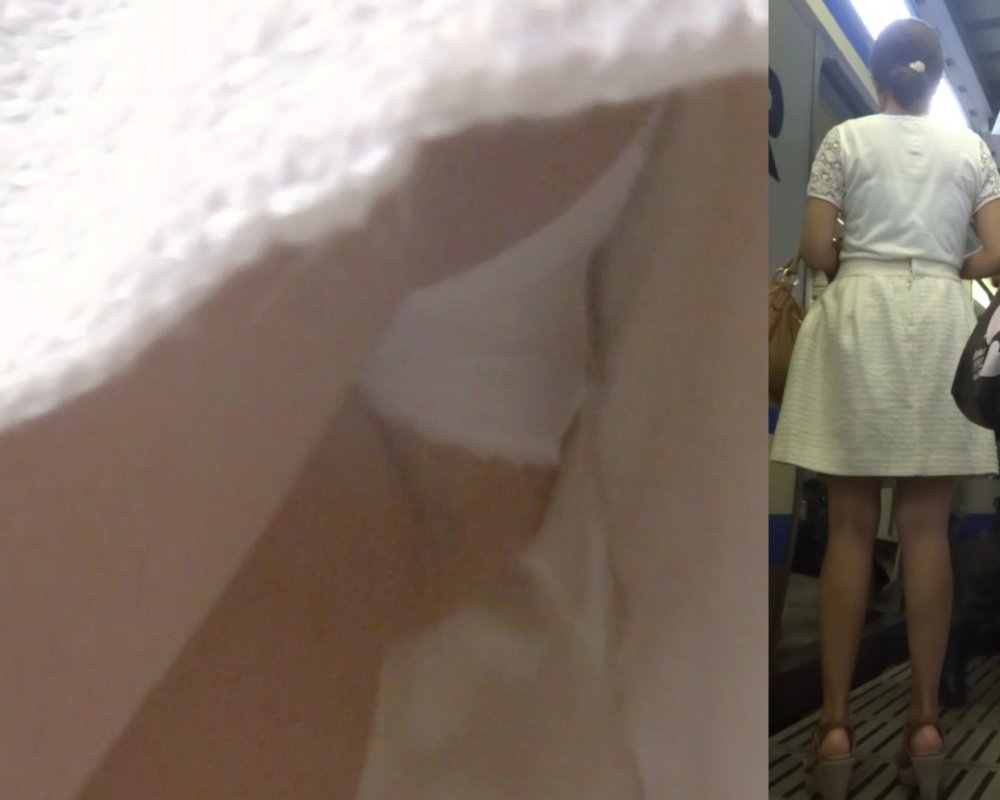 パンチラ盗撮 OLさん 白ミニスカに白パンツ パンチラ盗撮 OLさん 白ミニスカに白パンツ