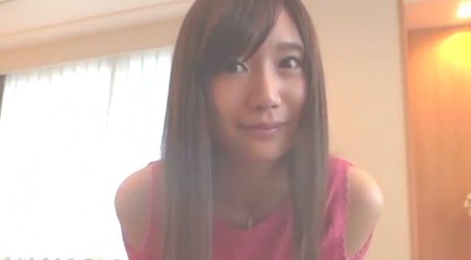 美形でスレンダーな21歳女子大が緊張の初ハメ撮り 美形でスレンダーな21歳女子大が緊張の初ハメ撮り