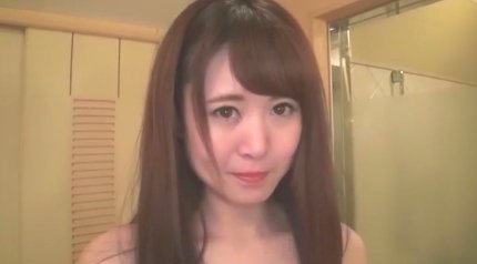 癒し系の21歳女子大生が美乳のDカップを揺らして初ハメ撮り 癒し系の21歳女子大生が美乳のDカップを揺らして初ハメ撮り