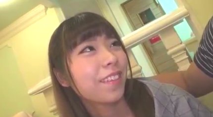 童顔の23歳OLが彼氏が中々できないので応募して初ハメ撮りに挑む 童顔の23歳OLが彼氏が中々できないので応募して初ハメ撮りに挑む